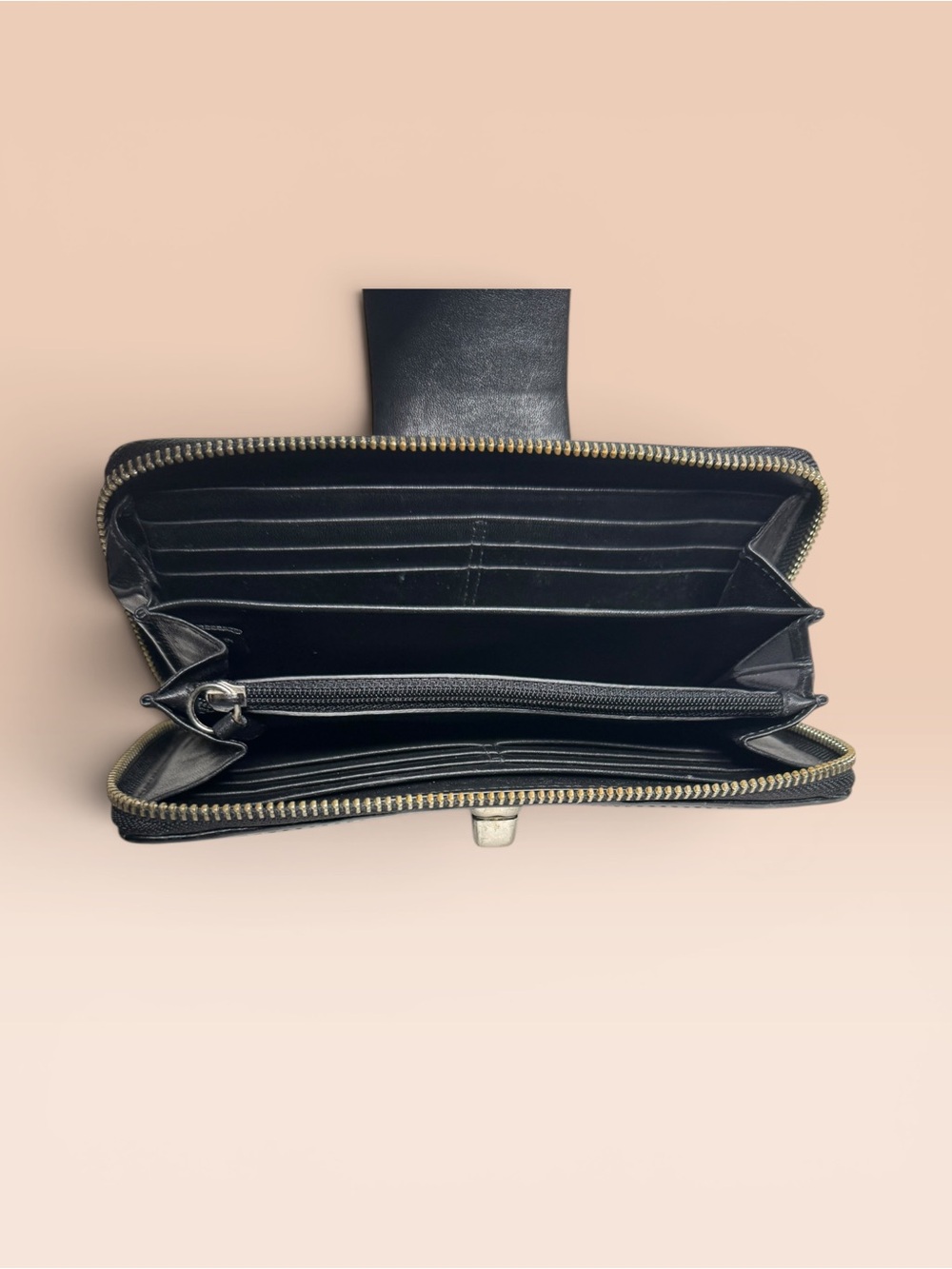 Coach Y2K Hampton Turnlock Wallet - Picture 4 of 8